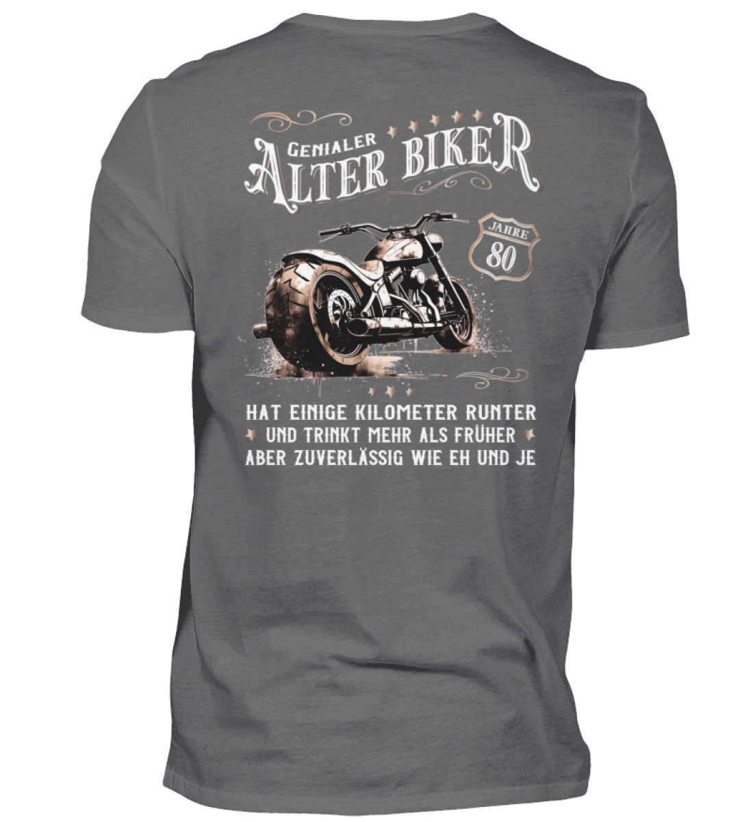 Ein Biker T-Shirt zum Geburtstag für Motorradfahrer von Wingbikers mit dem Aufdruck, Alter Biker - 80 Jahre - Einige Kilometer runter, trinkt mehr - aber zuverlässig wie eh und je - mit Back Print, in grau.