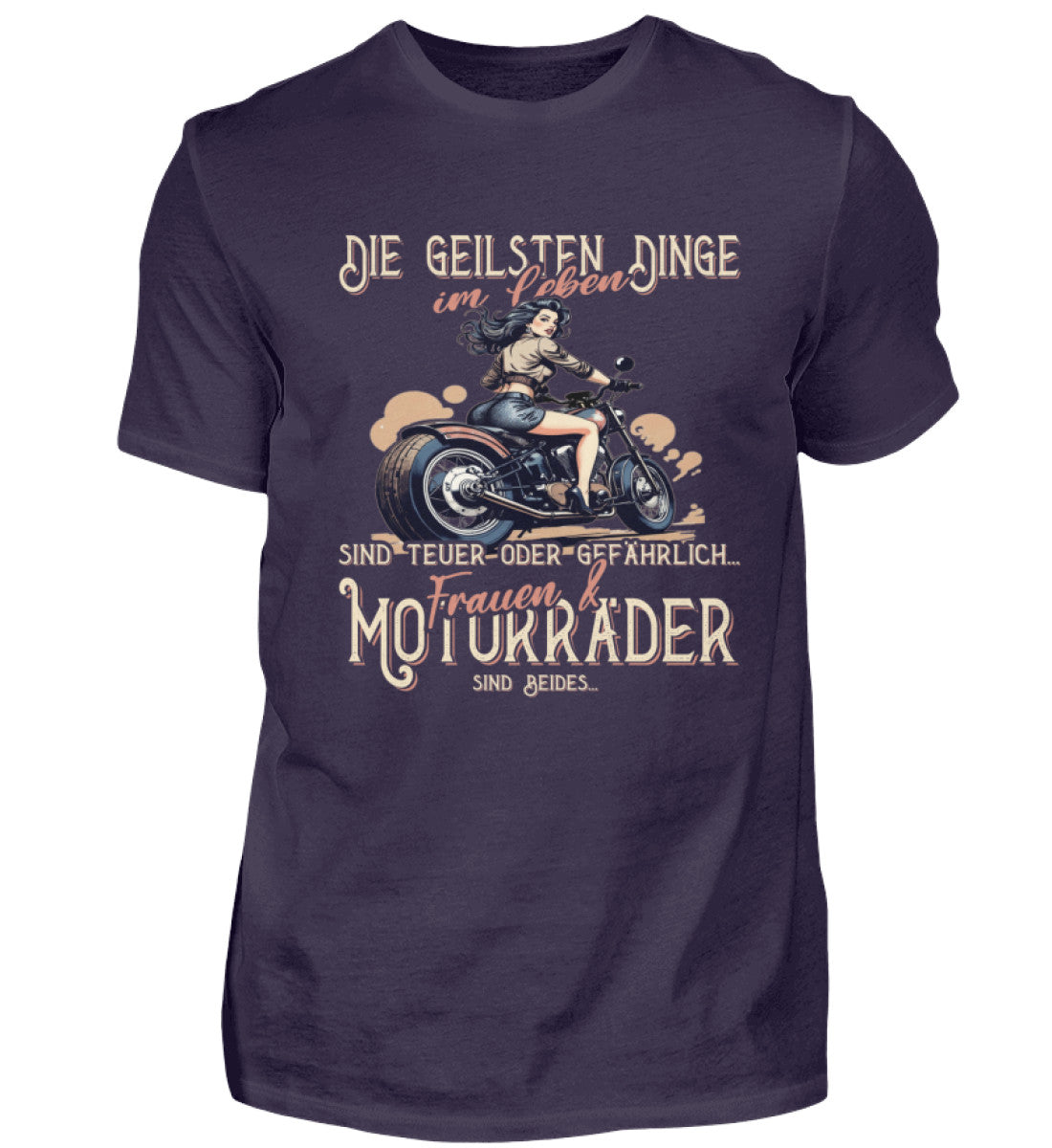 Ein Biker T-Shirt von Wingbikers, mit dem Aufdruck, die geilsten Dinge im Leben sind teuer oder gefährlich - Frauen und Motorräder sind beides, in Aubergine.