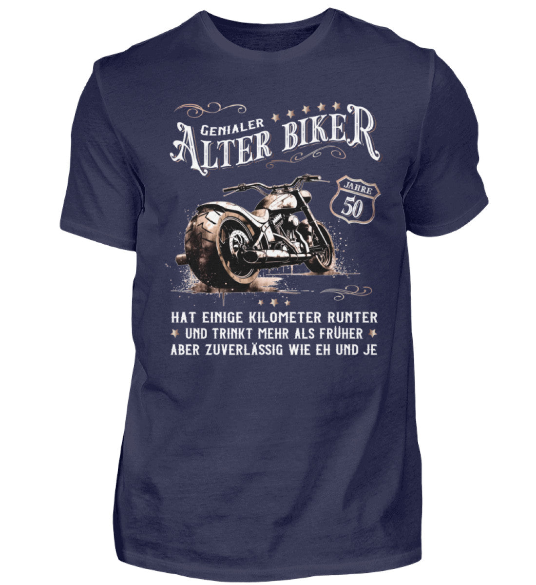 Ein Biker T-Shirt zum Geburtstag für Motorradfahrer von Wingbikers mit dem Aufdruck, Alter Biker - 50 Jahre - Einige Kilometer runter, trinkt mehr - aber zuverlässig wie eh und je - in navy blau.