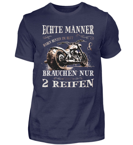 Ein T-Shirt für Motorradfahrer von Wingbikers mit dem Aufdruck, Echte Männer brauchen nur 2 Reifen, in navy blau.