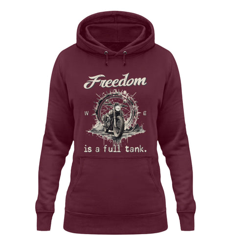 Ein Damen Hoodie für Motorradfahrerinnen von Wingbikers mit dem Aufdruck, Freedom Is A Full Tank - Freiheit ist ein voller Tank - mit einem Retro Vintage klassischem Motorrad, in burgunder weinrot.