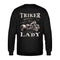 Ein Sweatshirt für Trike Fahrerinnen von Wingbikers mit dem Aufdruck, Triker Lady - Triker Life, im vintage Stil, als Back Print, in schwarz.