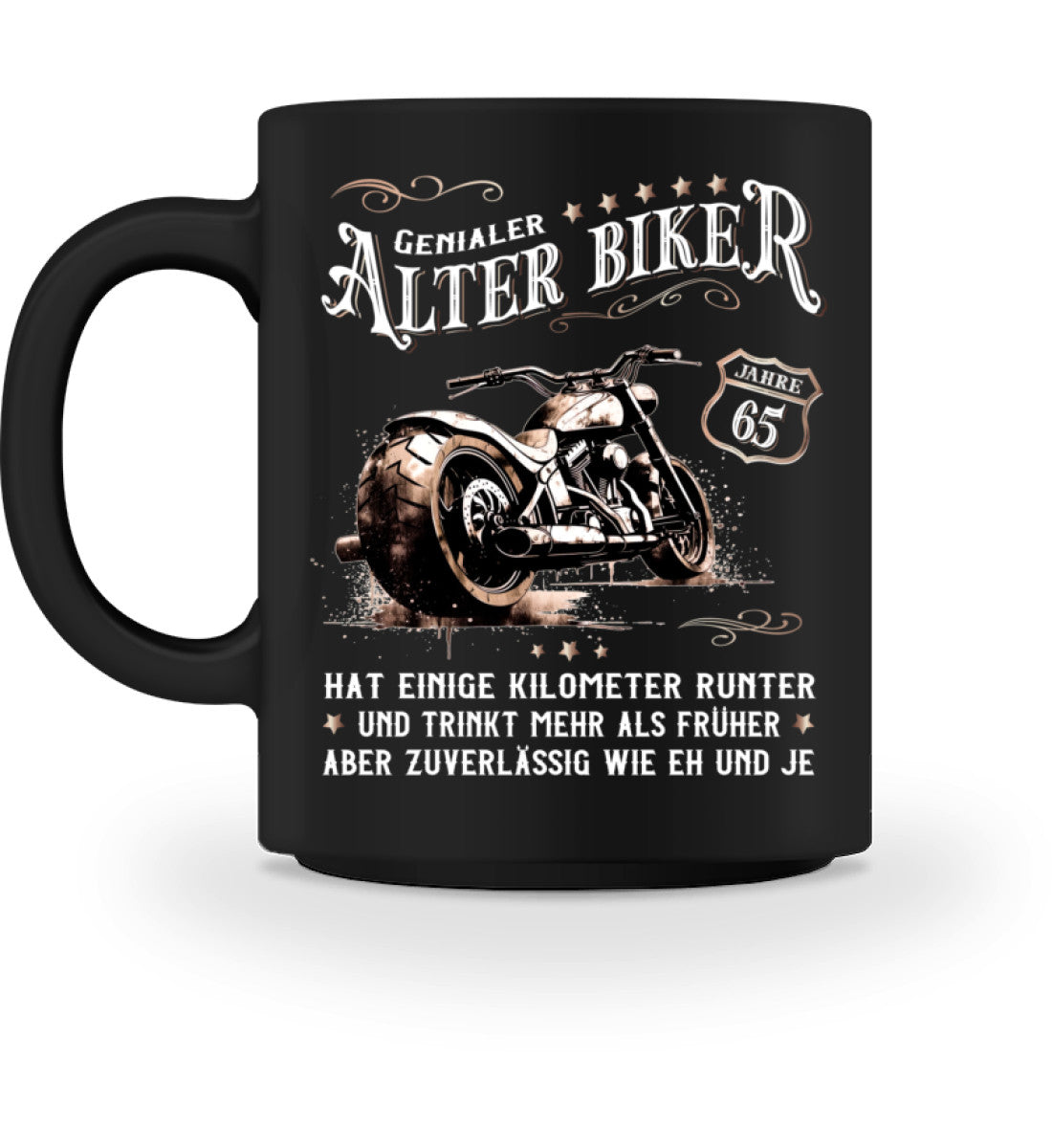 Eine Biker Geburtstags-Tasse für Motorradfahrer, von Wingbikers, mit dem beidseitigen Aufdruck, Alter Biker - 65 Jahre - Einige Kilometer runter, trinkt mehr - aber zuverlässig wie eh und je, in schwarz.