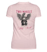 Ein T-Shirt für Motorradfahrerinnen von Wingbikers mit dem Aufdruck, Two Wheels Move My Soul, in rosa.