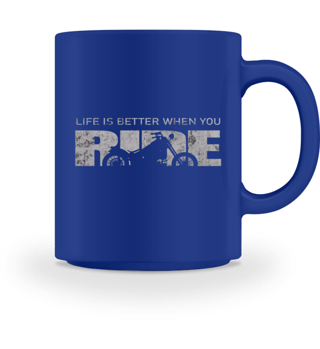 Eine Tasse für Motorradfahrer von Wingbikers, mit dem beidseitigen Aufdruck, Life Is Better When You Ride - mit einem Motorrad, in royal blau.