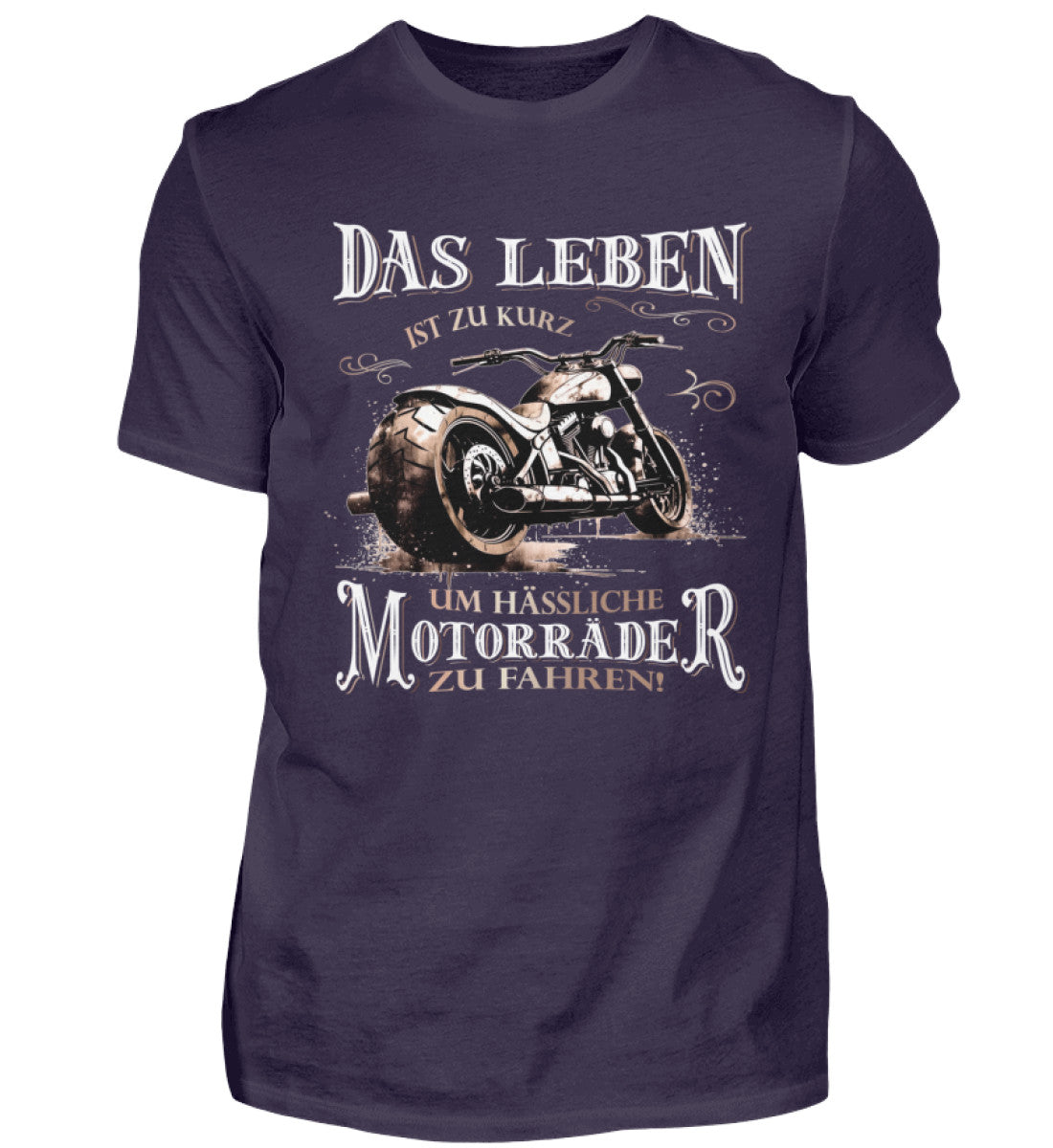 Ein Biker T-Shirt für Motorradfahrer von Wingbikers mit dem Aufdruck, Das Leben ist zu kurz, um hässliche Motorräder zu fahren - in aubergine lila.