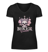 Ein Bikerin T-Shirt mit V-Ausschnitt für Motorradfahrerinnen von Wingbikers mit dem Aufdruck, Biker Queen - in schwarz.