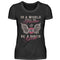 Ein T-Shirt für Motorradfahrerinnen von Wingbikers mit dem Aufdruck, In A World Full Of Princesses - Be A Biker Girl, in schwarz.