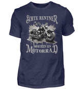 Ein Biker T-Shirt für Motorradfahrer von Wingbikers mit dem Aufdruck, Echte Rentner brauchen ein Motorrad, in navy blau.