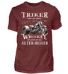 Ein T-Shirt für Trike Fahrer von Wingbikers mit dem Aufdruck, Triker sind wie guter Whiskey - Wir werden mit dem Alter besser, in weinrot.