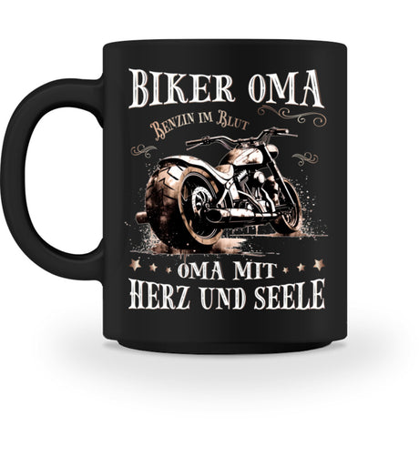 Eine Motorrad Tasse von Wingbikers, mit dem beidseitigen Aufdruck, Biker Oma - Benzin im Blut - Oma mit Herz und Seele, in schwarz.