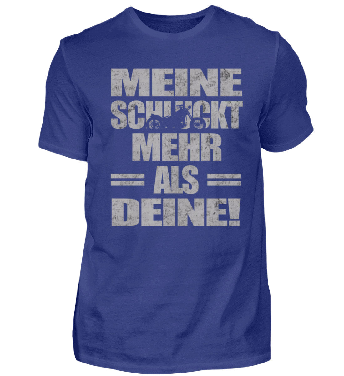 Ein Biker T-Shirt für Motorradfahrer von Wingbikers mit dem Aufdruck, Meine schluckt mehr als deine! mit einem Motorrad, in royal blau.