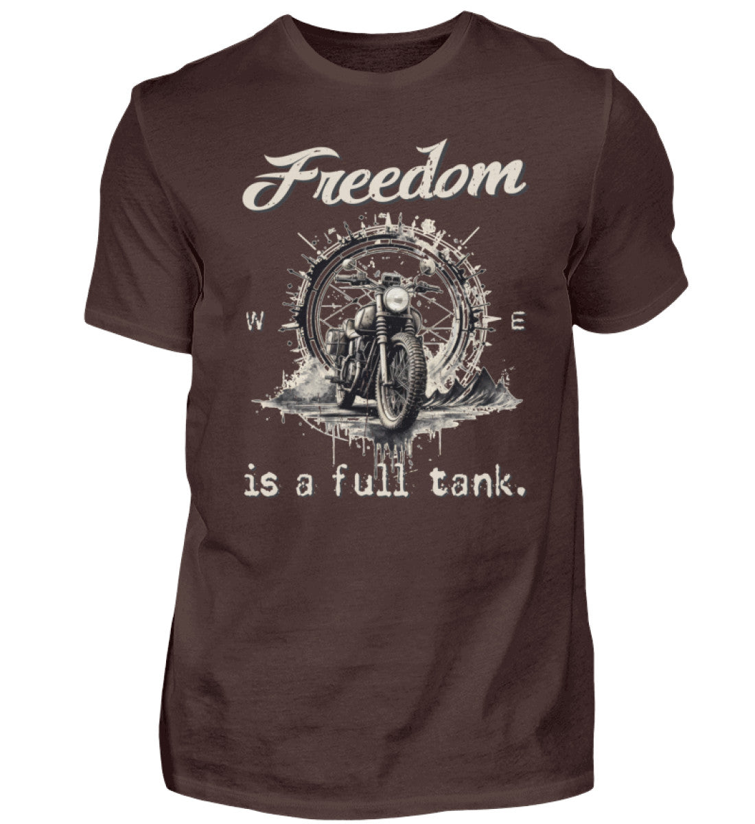Ein T-Shirt für Motorradfahrer von Wingbikers mit dem Aufdruck, Freedom Is A Full Tank - Freiheit ist ein voller Tank - mit einem Retro Vintage klassischem Motorrad, in braun.