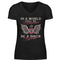 Ein Bikerin T-Shirt mit V-Ausschnitt von Wingbikers mit dem Aufdruck, In A World Full Of Princesses, Be A Biker Girl, in schwarz.