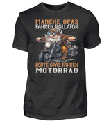 Ein T-Shirt für Motorradfahrer von Wingbikers mit dem Aufdruck, Manche Opas fahren Rollator - Echte Opas fahren Motorrad, in schwarz.