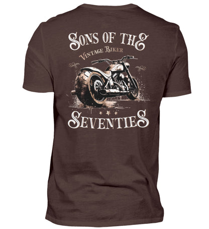 Ein T-Shirt für Motorradfahrer von Wingbikers mit dem Aufdruck, Sons of the Seventies - Vintage Biker, als Back Print, in braun.