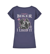 Ein T-Shirt für Motorradfahrerinnen von Wingbikers mit dem Aufdruck, I Kissed A Biker And I Liked It- mit Back Print, leger geschnitten, in navy blau.