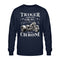 Ein Triker Sweatshirt für Trikefahrer von Wingbikers mit dem Aufdruck, Triker werden nicht grau - Das ist Chrom, in navy blau.